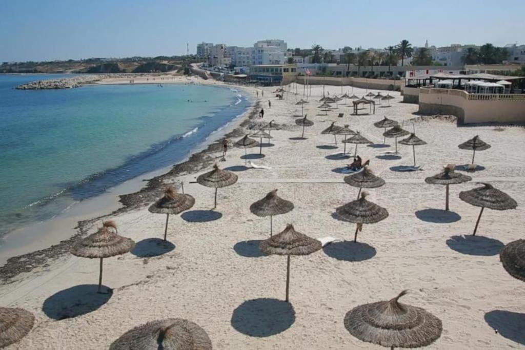Appartement En Bord De Mer Monastir Exteriör bild